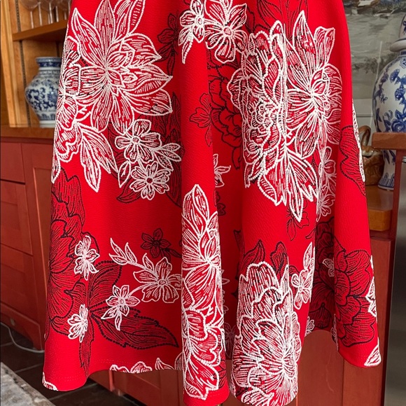 Trixxi Red and White Floral Mini Dress Scalloped Spaghetti Straps medium - Picture 3 of 7